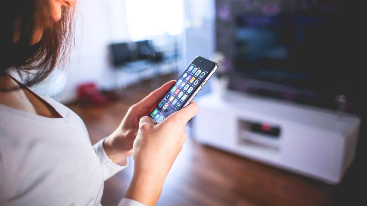 Spy apps for android and iOS