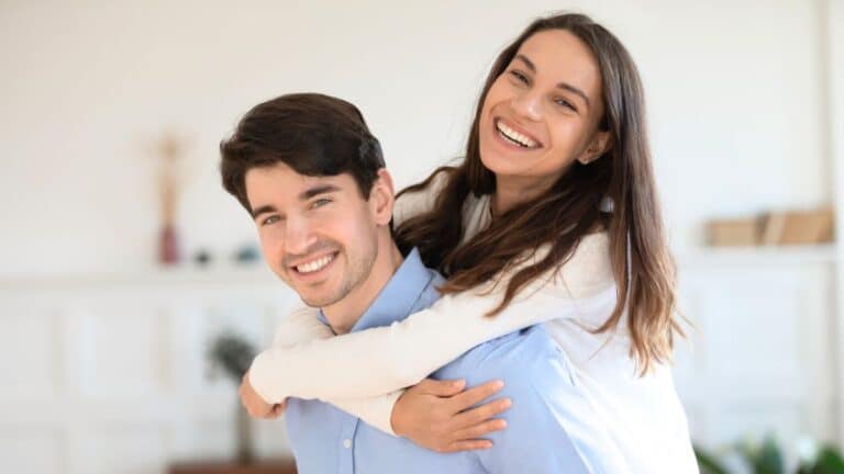 Signs of a loyal girlfriend