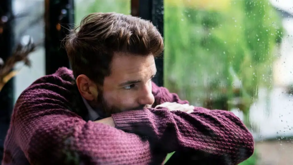 How do you know a man is sad after breakup