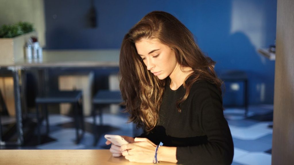 Rejecting someone via text