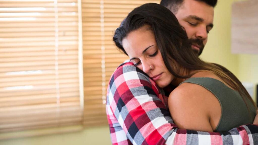 Signs-You-Really-Hurt-Him