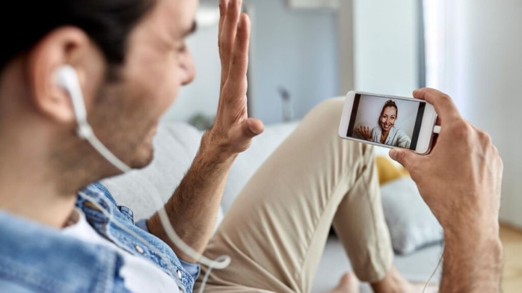 how to make your boyfriend feel loved long distance