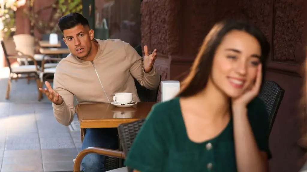 is my ex in a rebound relationship